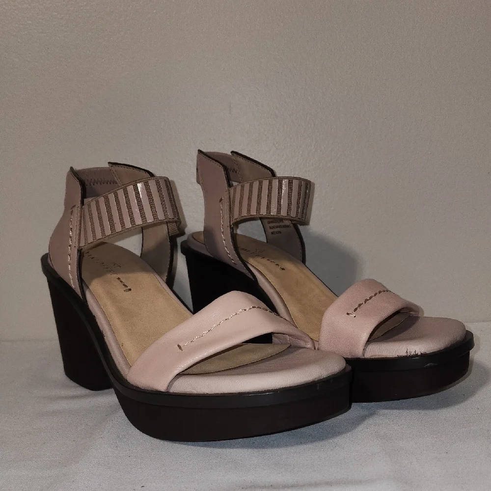Basalt Platform Sandals